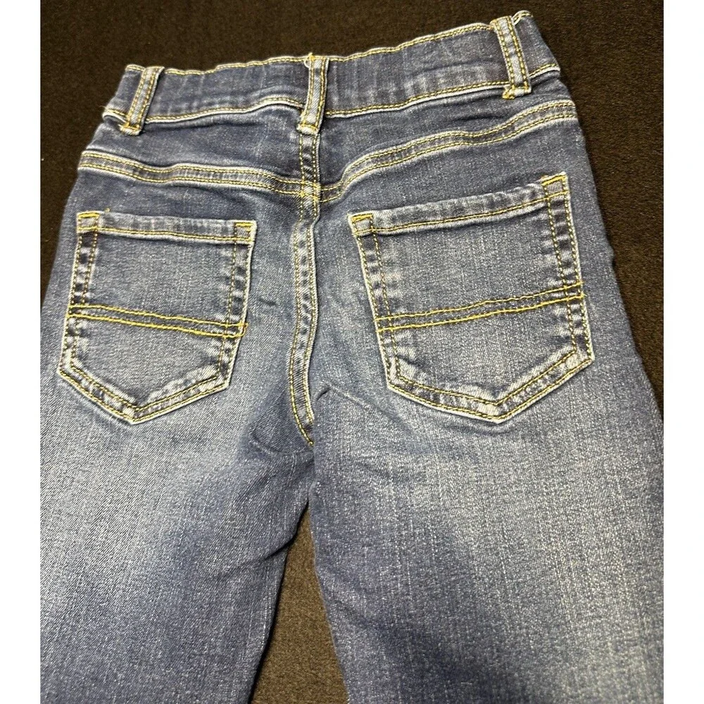 Boys 16-Piece Outfit Bundle Sz Small 6/7